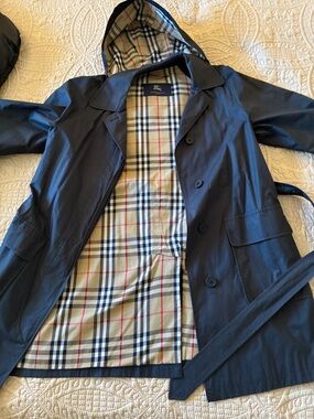 Burberry Black Trench Coat with Signature Beige Check Lining